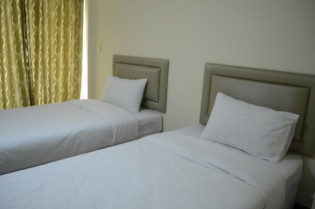 Tulip Place Ratchaburi Exterior foto